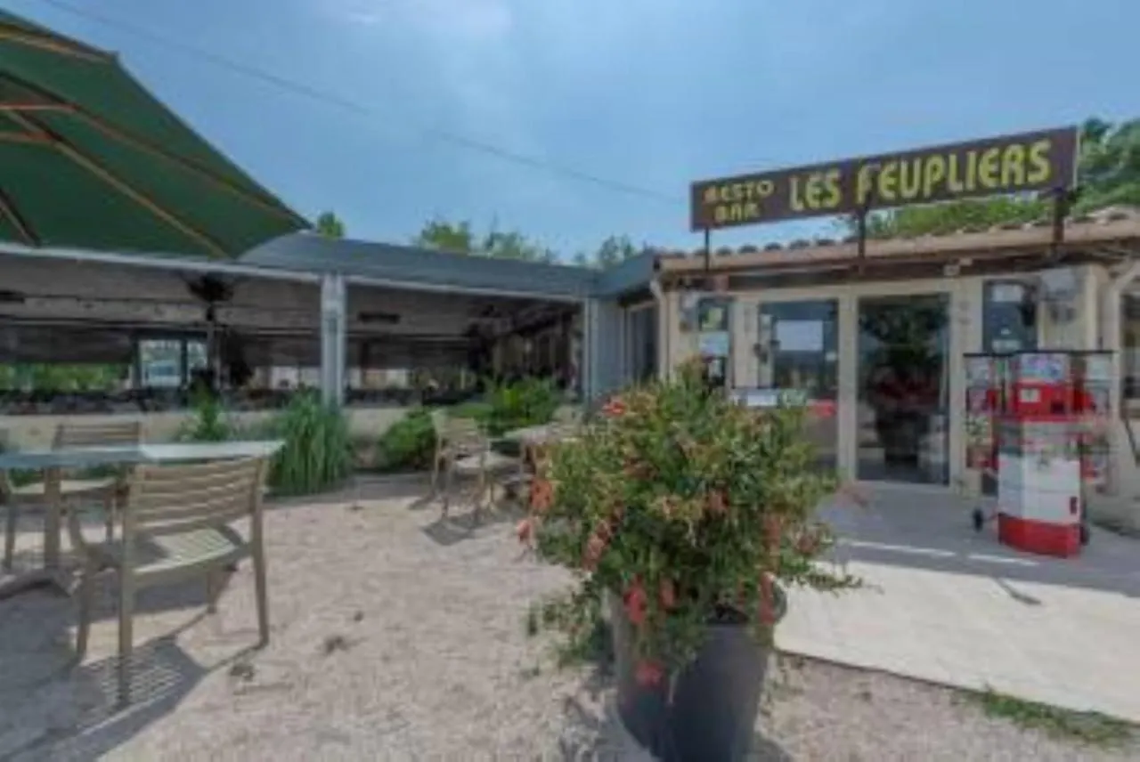 Camping les peupliers Hyères 0*,